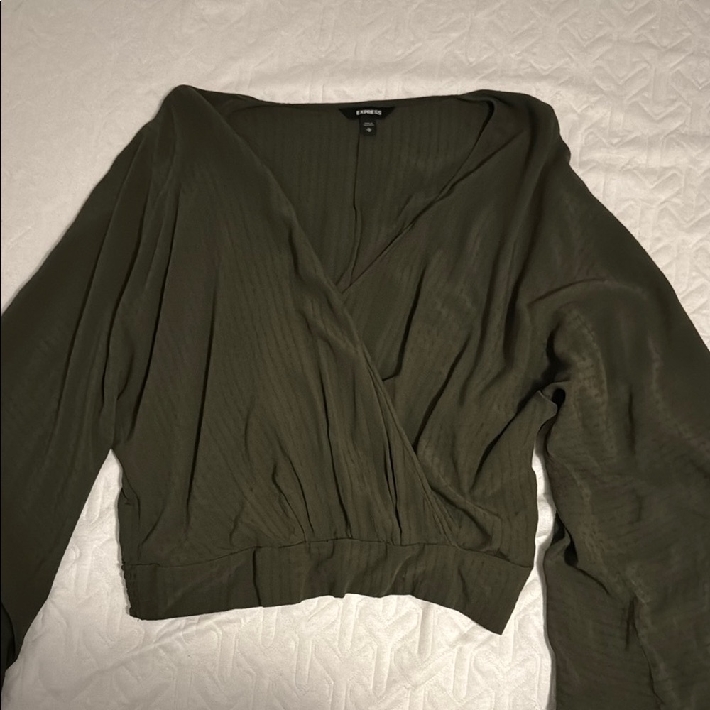Express top green M